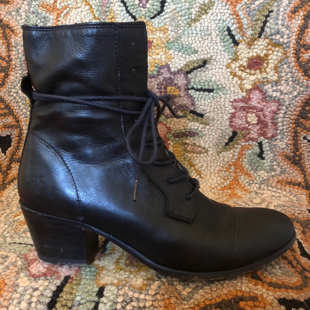 FRYE ankle boots